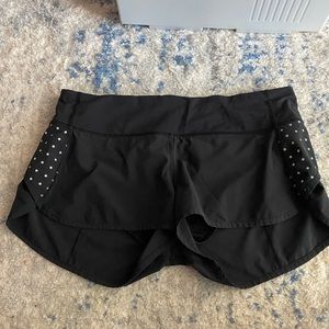 *Damaged* Lululemon Speed shorts 2.5